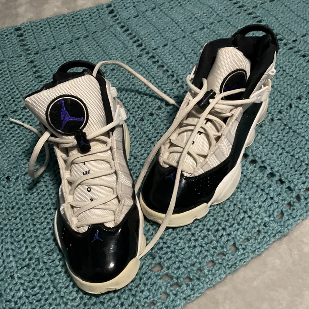 Shoes - Picture 2 of 2
